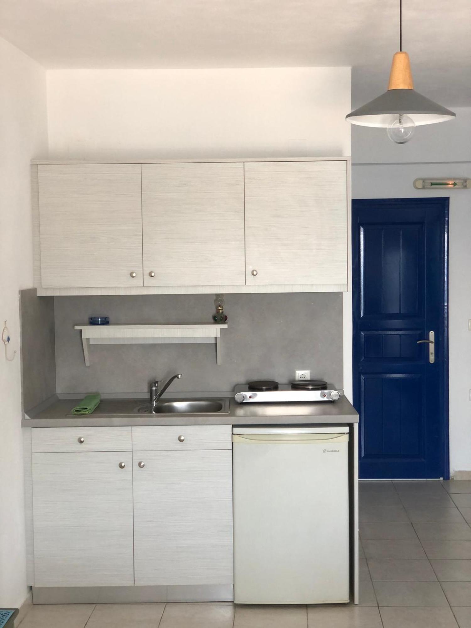 Vrahos Rooms - Studios Alopronia Экстерьер фото